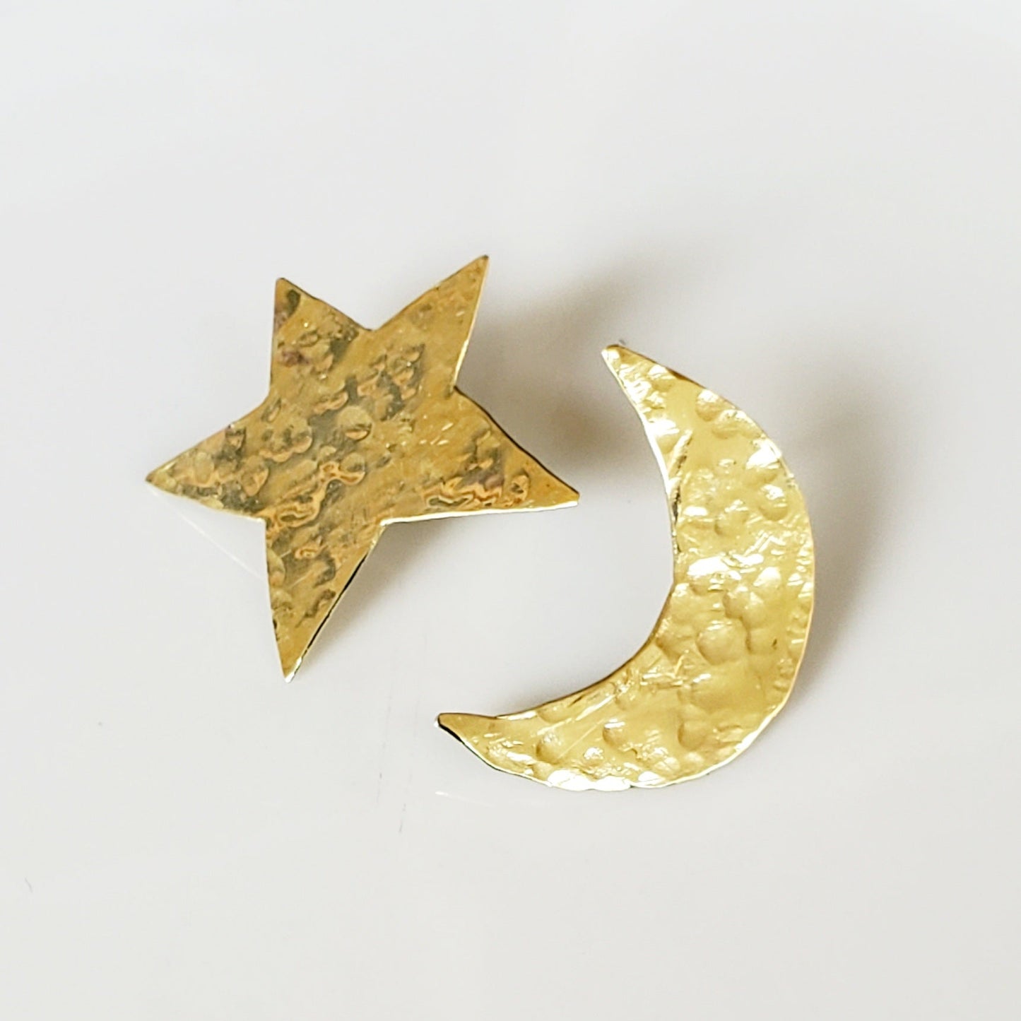 Cosmic Studs